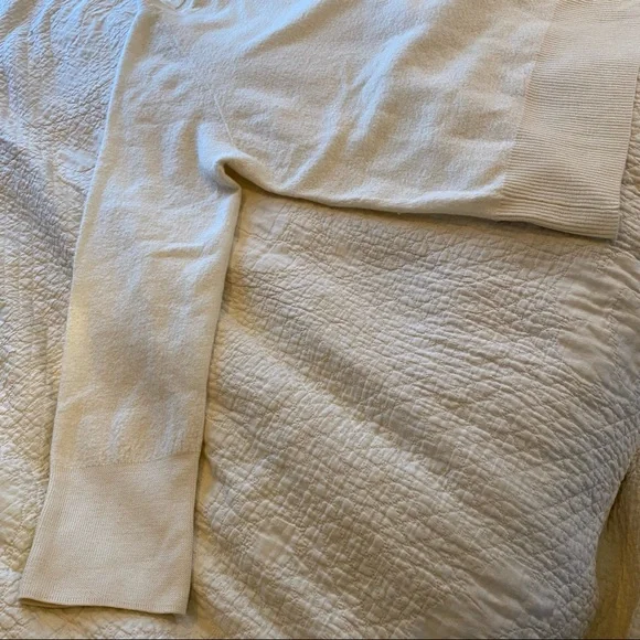 Hope White Oversized Mockneck Unisex Wool Sweater - Picture 4 of 14